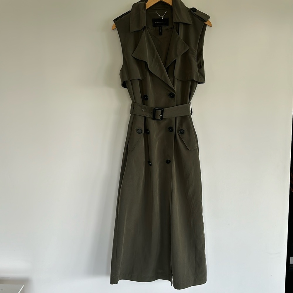 BCBG long vest
